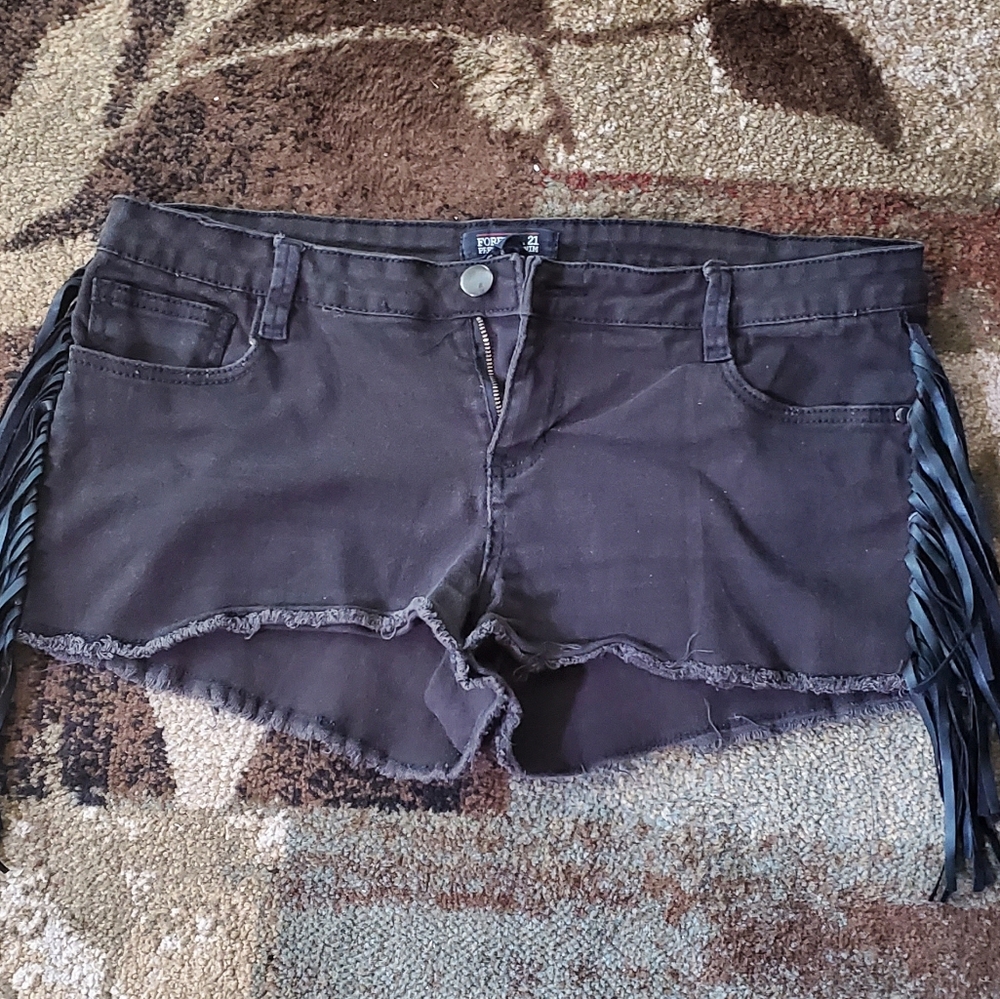 Women's Jean shorts with fringe